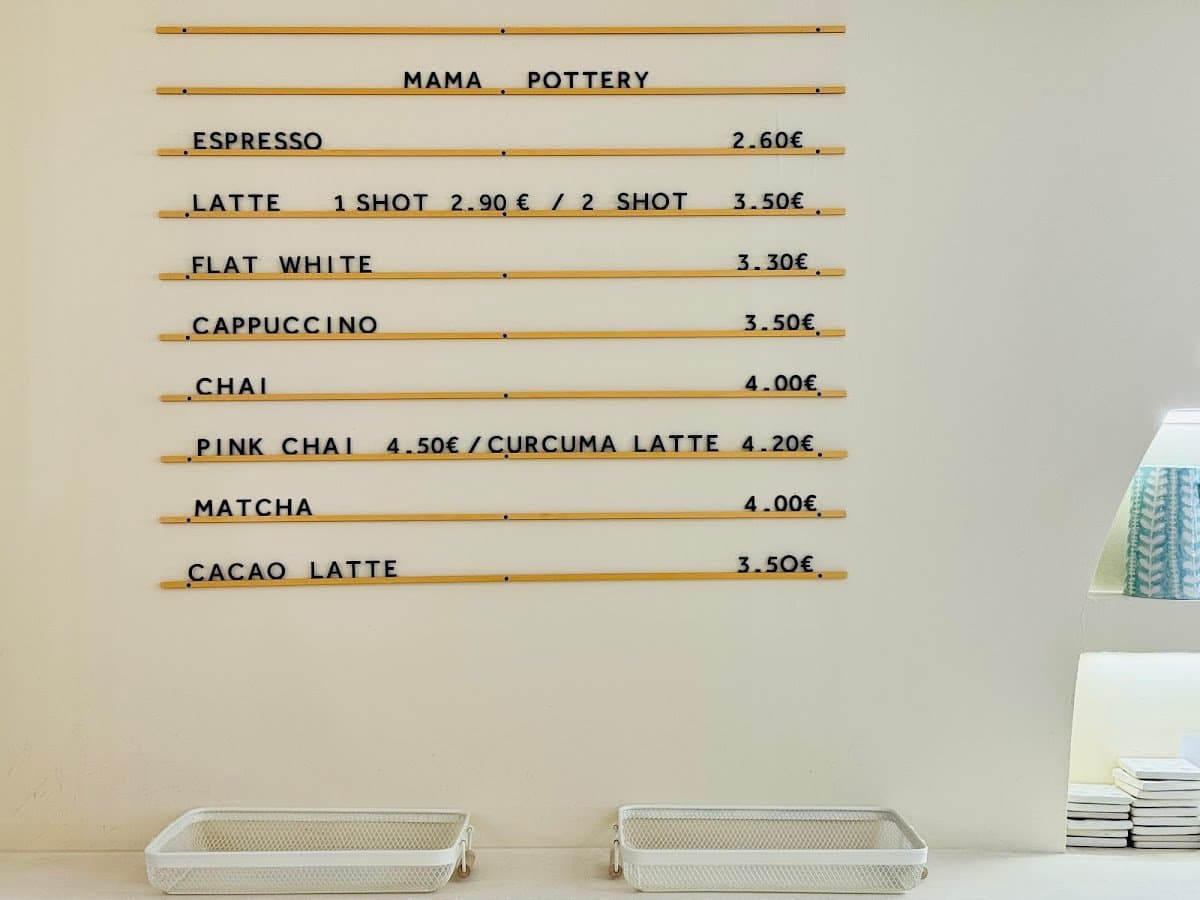 Crea tu cerámica y merienda en Mama Pottery 2